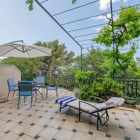 Apartmani Mirta Omis Exterior photo