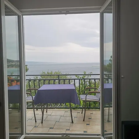 Apartmani Mirta Omis Exterior photo